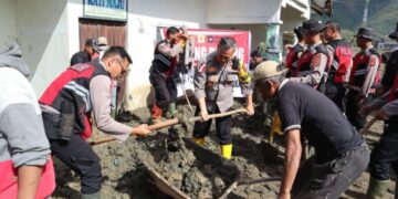 Ⓒ Hak cipta foto di atas dikembalikan sesungguhnya kepada sang pemilik foto Ⓒ Hak cipta foto di atas dikembalikan sesungguhnya kepada pemilik foto