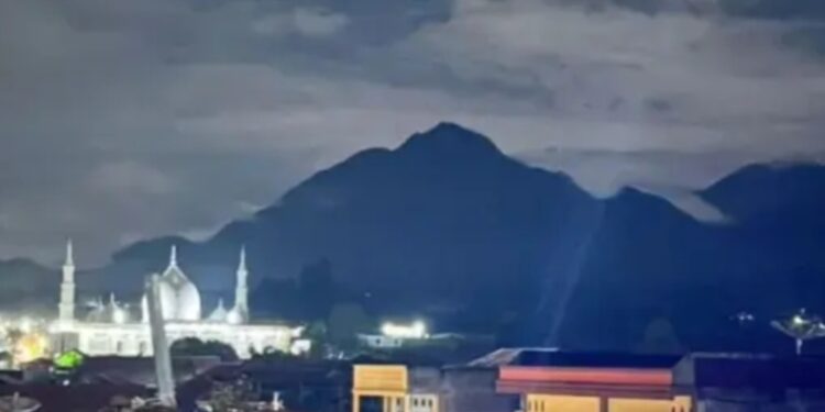 Ⓒ Hak cipta foto di atas dikembalikan sesungguhnya kepada pemilik foto