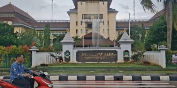 Ⓒ Hak cipta foto di atas dikembalikan sesungguhnya kepada pemilik foto