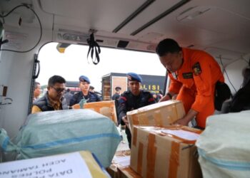 Ⓒ Hak cipta foto di atas dikembalikan sesungguhnya kepada sang pemilik foto Ⓒ Hak cipta foto di atas dikembalikan sesungguhnya kepada pemilik foto