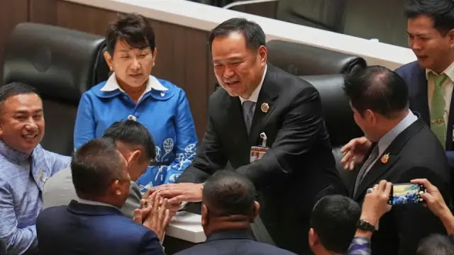 PM Thailand Bubarkan DPR dan Kembalikan Kekuasaan kepada Rakyat