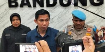 Ⓒ Hak cipta foto di atas dikembalikan sesungguhnya kepada sang pemilik foto Ⓒ Hak cipta foto di atas dikembalikan sesungguhnya kepada pemilik foto