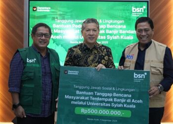 Ⓒ Hak cipta foto di atas dikembalikan sesungguhnya kepada sang pemilik foto Ⓒ Hak cipta foto di atas dikembalikan sesungguhnya kepada pemilik foto