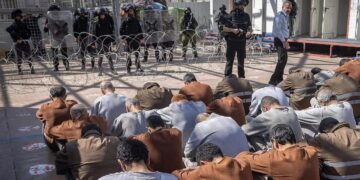 Ⓒ Hak cipta foto di atas dikembalikan sesungguhnya kepada sang pemilik foto Ⓒ Hak cipta foto di atas dikembalikan sesungguhnya kepada pemilik foto