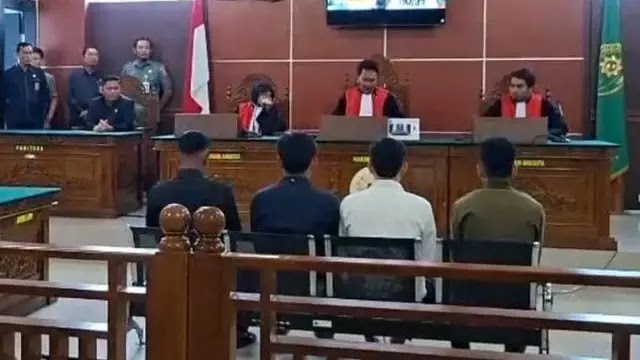 Ⓒ Hak cipta foto di atas dikembalikan sesungguhnya kepada pemilik foto Ⓒ Hak cipta foto di atas dikembalikan sesungguhnya kepada pemilik foto