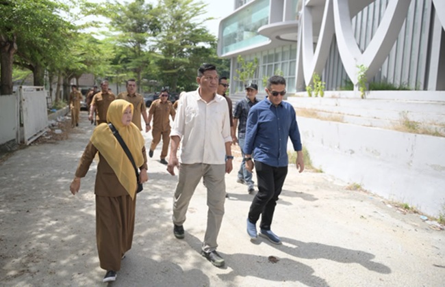 Komisi III DPRK Banda Aceh Tinjau Hasil Rehabilitasi Gedung Banda Aceh Academy
