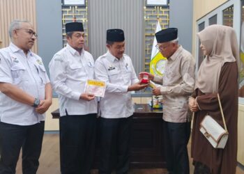 Ⓒ Hak cipta foto di atas dikembalikan sesungguhnya kepada pemilik foto Ⓒ Hak cipta foto di atas dikembalikan sesungguhnya kepada pemilik foto